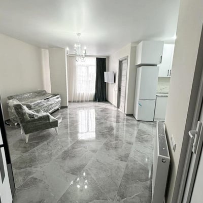 Location appartement moderne, meublé, 45 м², Batumi, Géorgie