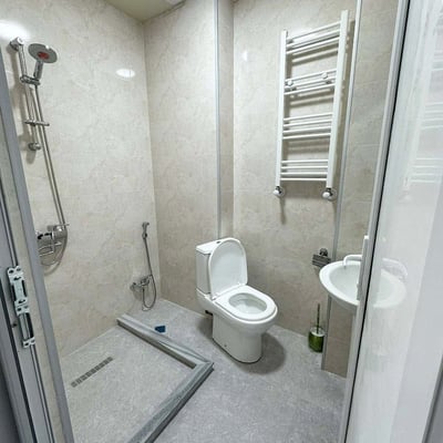 Location appartement moderne, meublé, 45 м², Batumi, Géorgie