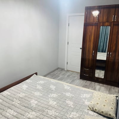 Helle, geräumige, möblierte Wohnung zur Miete, 110 м², Batumi, Georgien