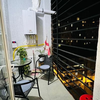 Location appartement moderne, confortable, avec balcon, 45 м², Batumi, Géorgie