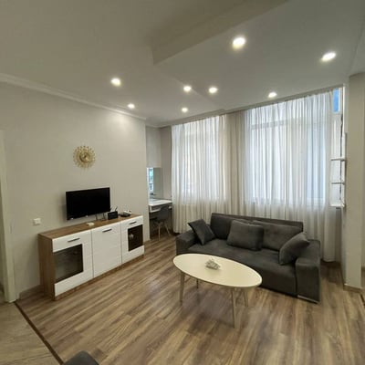 Moderne, komfortable Wohnung zur Miete, 67 м², Batumi, Georgien
