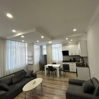 Moderne, komfortable Wohnung zur Miete, 67 м², Batumi, Georgien