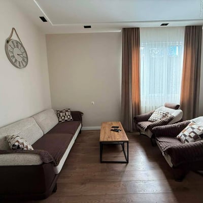 Komfortables, möbliertes Haus zur Miete, 120 м², Batumi, Georgien