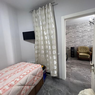 Location appartement spacieux, meublé, 95 м², Batumi, Géorgie