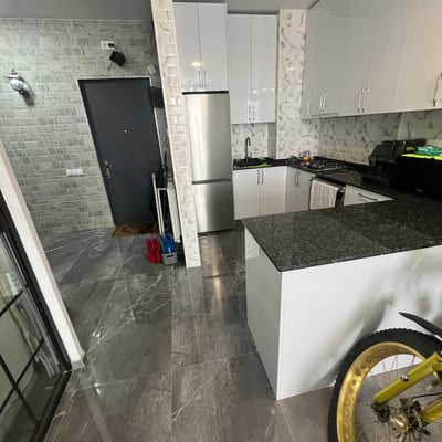 Location appartement spacieux, meublé, 95 м², Batumi, Géorgie