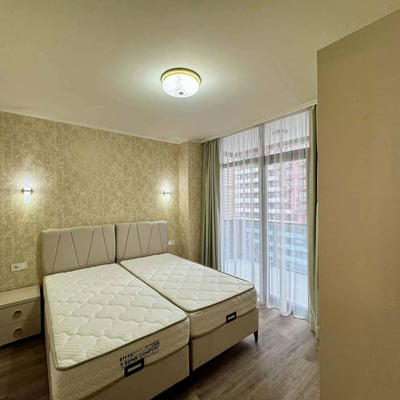 Alquiler de apartamento luminoso, cómodo, 75 m², Batumi, Georgia