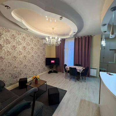Alquiler de apartamento luminoso, cómodo, 80 m², Batumi, Georgia