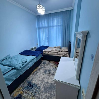 Alquiler de apartamento luminoso, cómodo, 80 m², Batumi, Georgia