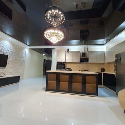 Alquiler de apartamento amplio, moderno, 130 m², Batumi, Georgia