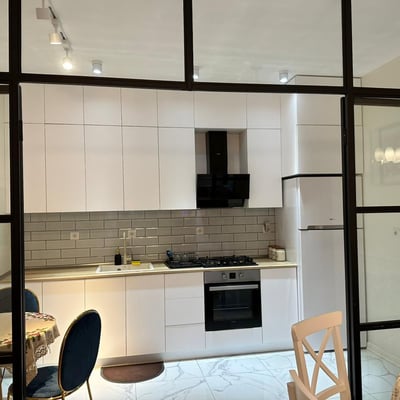 Alquiler de moderno y cómodo apartamento con nueva reforma, 85 m², Batumi, Georgia