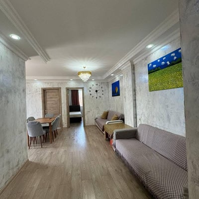 Alquiler de amplio y cómodo apartamento, 82 m², Batumi, Georgia