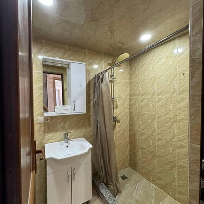 Alquiler de amplio y cómodo apartamento, 82 m², Batumi, Georgia