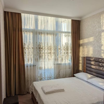 Location d’un appartement lumineux et spacieux, 85 m², Batoumi, Géorgie