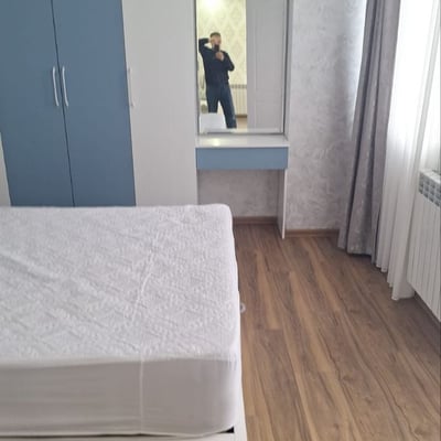 Alquiler de nuevo y cómodo apartamento, 80 m², Batumi, Georgia