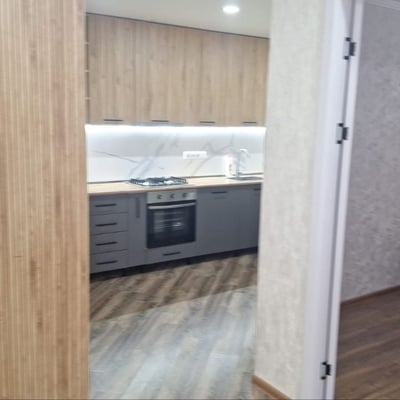 Alquiler de nuevo y cómodo apartamento, 80 m², Batumi, Georgia