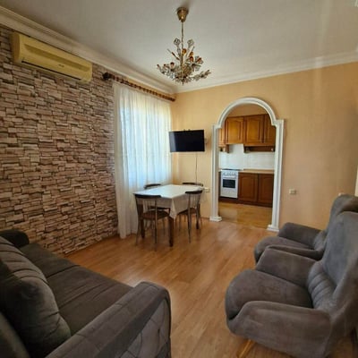 Alquiler de luminoso y amplio dúplex, Batumi, Georgia