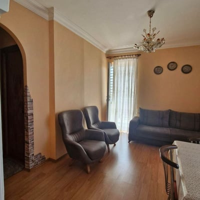 Alquiler de luminoso y amplio dúplex, Batumi, Georgia