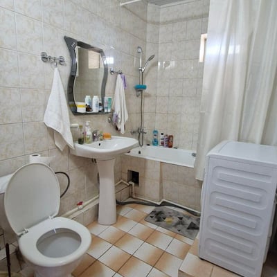 Alquiler de luminoso y amplio dúplex, Batumi, Georgia