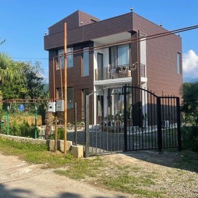 Location d’une maison spacieuse et meublée, 200 м², Batouми, Géоргie