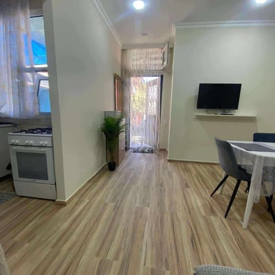 Alquiler de amplia casa amueblada, 200 m², Batumi, Georgia