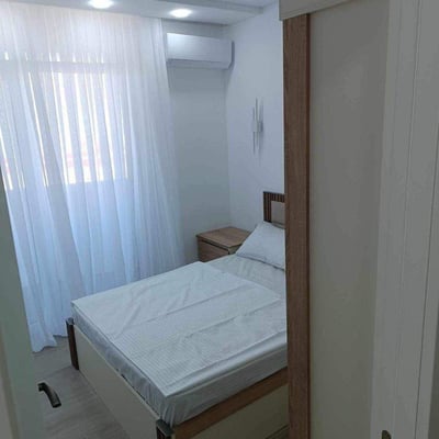 Alquiler de moderno apartamento amueblado con vista panorámica, 70 m², Batumi, Georgia