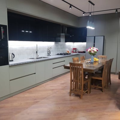 Alquiler de luminoso y amplio apartamento, 90 m², Batumi, Georgia