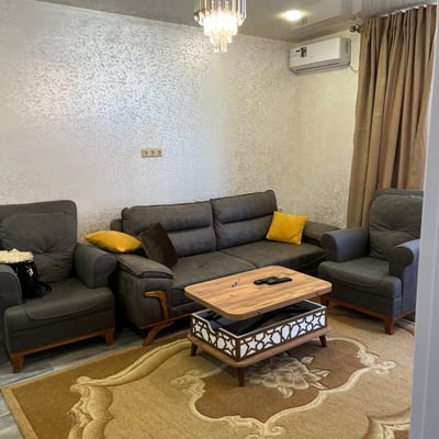 Alquiler de luminoso apartamento con 2 dormitorios, 65 m², Batumi, Georgia