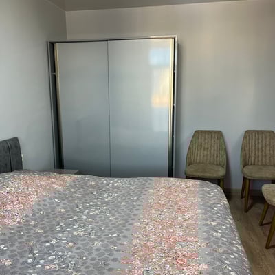 Alquiler de luminoso apartamento con 2 dormitorios, 65 m², Batumi, Georgia