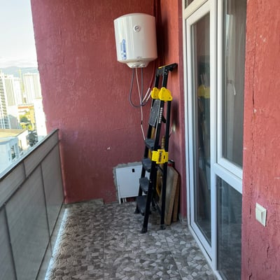 Alquiler de luminoso apartamento con 2 dormitorios, 65 m², Batumi, Georgia