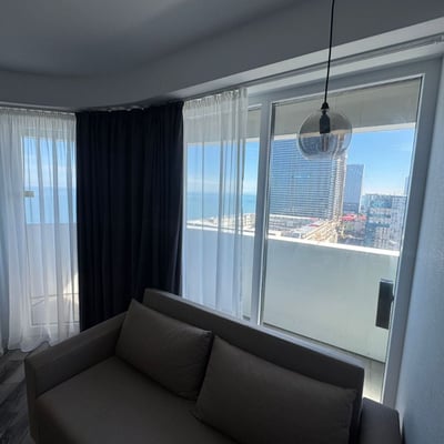 Аренда панорамной, полностью меблированной квартиры, 56 м², Батуми, Грузия