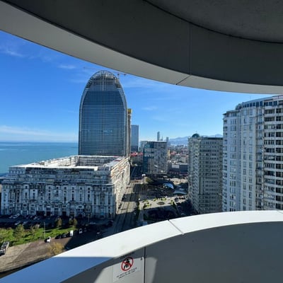 Аренда панорамной, полностью меблированной квартиры, 56 м², Батуми, Грузия