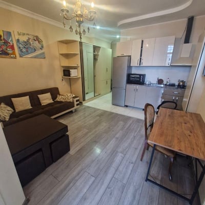 Alquiler de un apartamento luminoso y acogedor, 49 m², Batumi, Georgia
