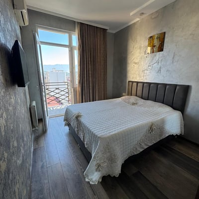 Alquiler de un apartamento elegante con vistas, 118 m², Batumi, Georgia