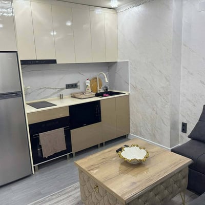 Vermietung einer hellen, komfortablen Wohnung, 45 m², Batumi, Georgien