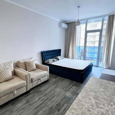 Alquiler de estudio cómodo en Komuna Tower, Batumi, Georgia
