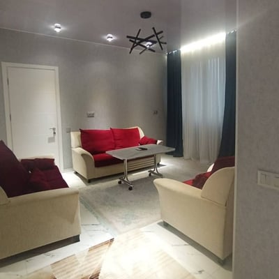 Helle und komfortable 83 m² Wohnung zu vermieten, Batumi, Georgien