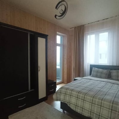 Helle und komfortable 83 m² Wohnung zu vermieten, Batumi, Georgien