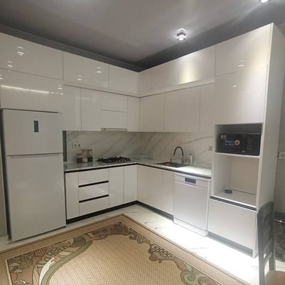 Helle und komfortable 83 m² Wohnung zu vermieten, Batumi, Georgien