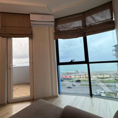Alquiler de apartamento amueblado de 50 m² con hermosas vistas, Batumi, Georgia