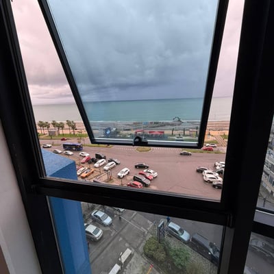Alquiler de apartamento amueblado de 50 m² con hermosas vistas, Batumi, Georgia