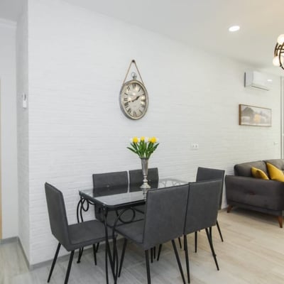 Mieten Sie eine neue, möblierte 75 m² Wohnung in Batumi, Georgien