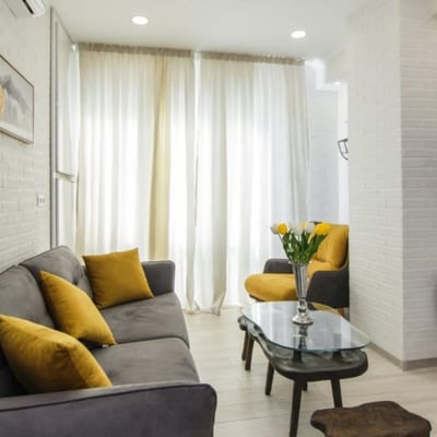 Mieten Sie eine neue, möblierte 75 m² Wohnung in Batumi, Georgien