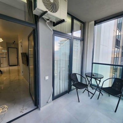 Alquiler de un apartamento moderno y amueblado de 50 m² en Batumi, Georgia