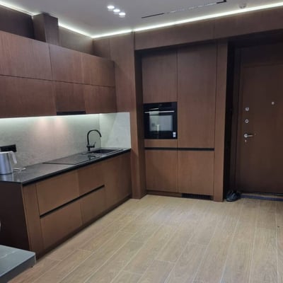 Alquiler de un apartamento amueblado y moderno de 57 m² en Porta Tower, Batumi, Georgia