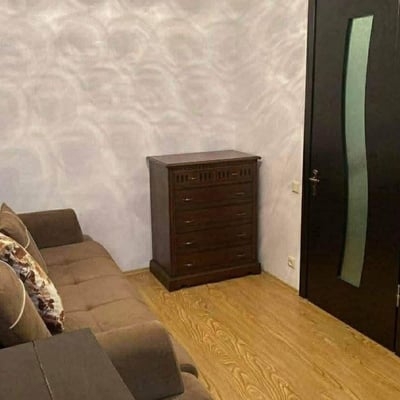 Location d'un appartement lumineux et meublé, 90 m², Batumi, Géorgie