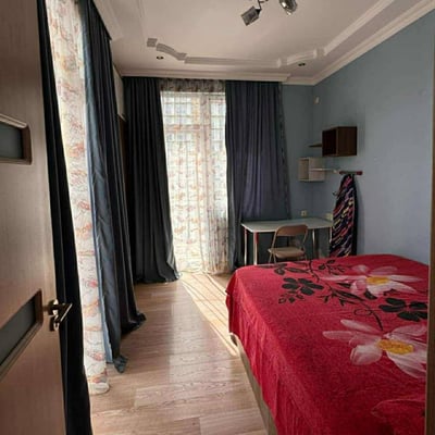 Аренда просторной, меблированной квартиры с двумя светлыми спальнями, 85 м², Батуми, Грузия