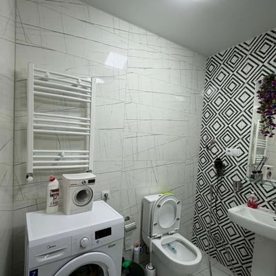 Geräumige möblierte Wohnung mit Berg- und Stadtblick mieten, 60 m², Batumi, Georgien