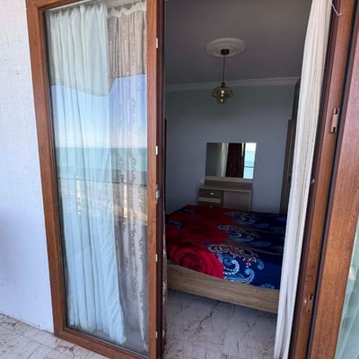 Cozy furnished apartment for rent with direct sea view, 45 m², Batumi, Georgia