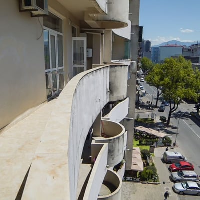 Location d'un appartement cosy et spacieux avec balcon, 90 m², Batoumi, Géorgie