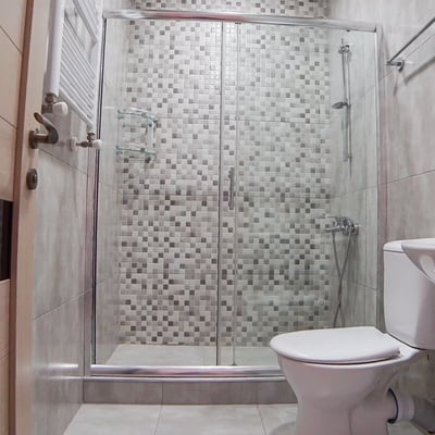 Location d'un appartement cosy et spacieux avec balcon, 90 m², Batoumi, Géorgie